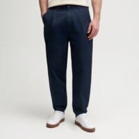 Spodnie męskie TIMBERLAND SPODNIE POPLIN ONE PLEATED CHINO tbc0yhpt4331 kolor granatowy