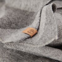 Damskie TIMBERLAND SZALIK BLANKET SCARF j1781010 kolor szary