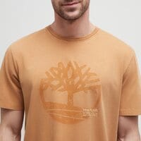 T-shirt, koszulka męska TIMBERLAND T-SHIRT GARMENT DYE LOGO GRAPHIC TEE tb0a5uekp471 kolor brązowy