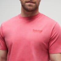 T-shirt, koszulka męska TIMBERLAND T-SHIRT RUGGED ACTIVE GEAR BACK GRAPHIC TEE tb0a5mu6n961 kolor różowy