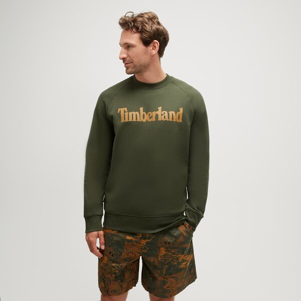 męskie odzież bluzy Mężczyźni TIMBERLAND BLUZA TFO LINEAR LOGO CREW NECK BB SWEATSHIRT TB0A2C6HU311 kolor ZIELONY